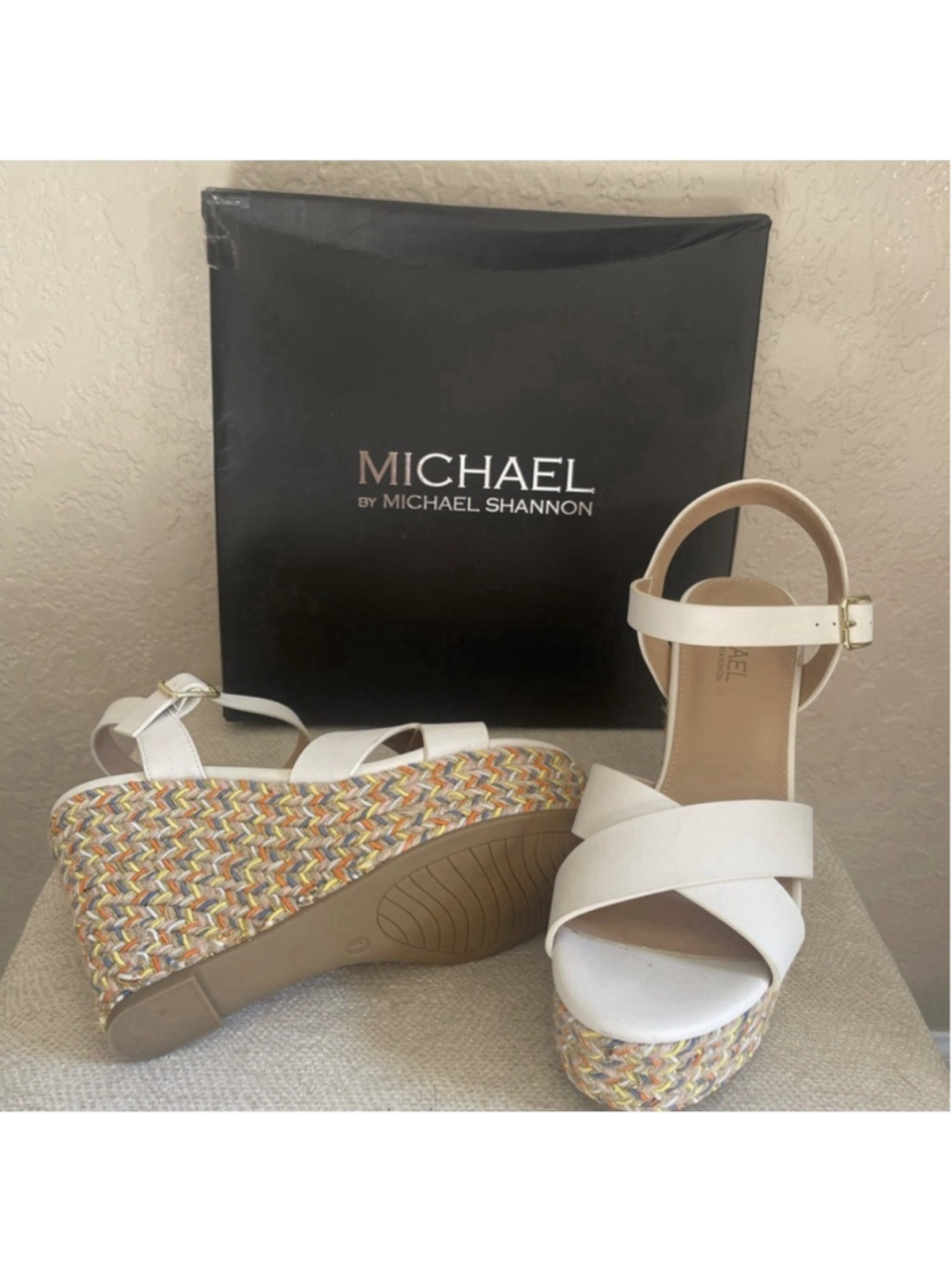 Michael by Michael Shannon White Wedges Size 9 - Picture 6 of 7